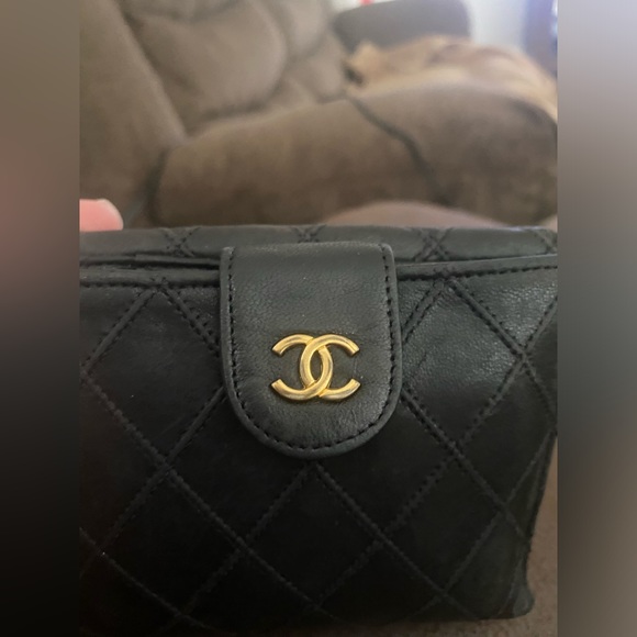 CHANEL QUILTED DOUBLE SNAP WALLET - Picture 15 of 16
